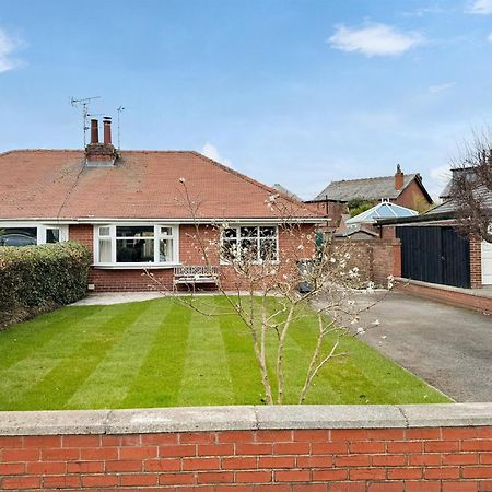 Commonside Cottage Lytham St Annes Exterior foto